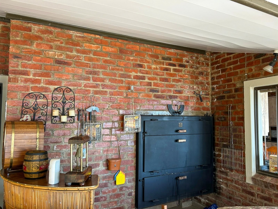 2 Bedroom Property for Sale in Potchefstroom Rural North West